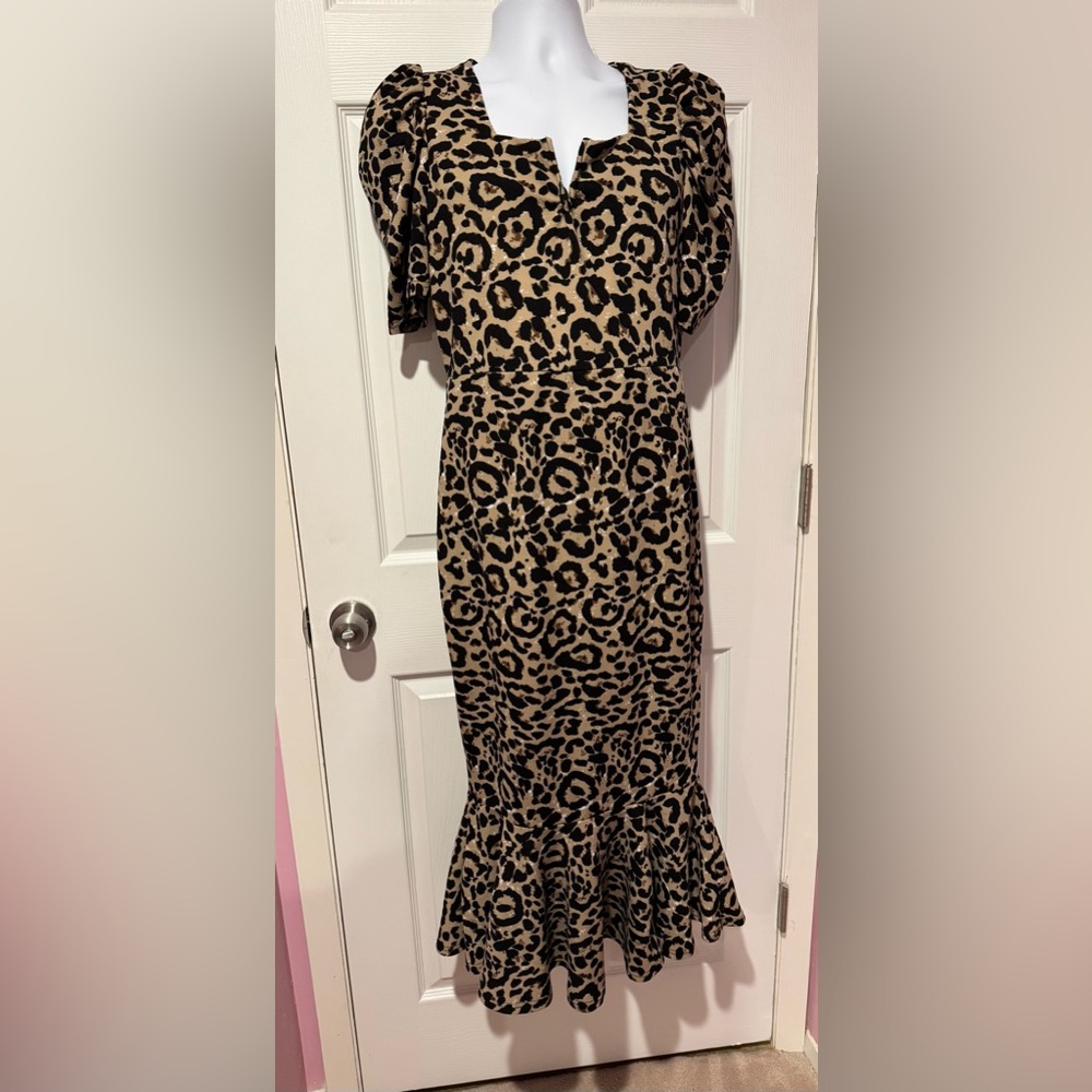 Leopard Print Women's Long Maxi Dress size XL Back Zipper V Neck Front
